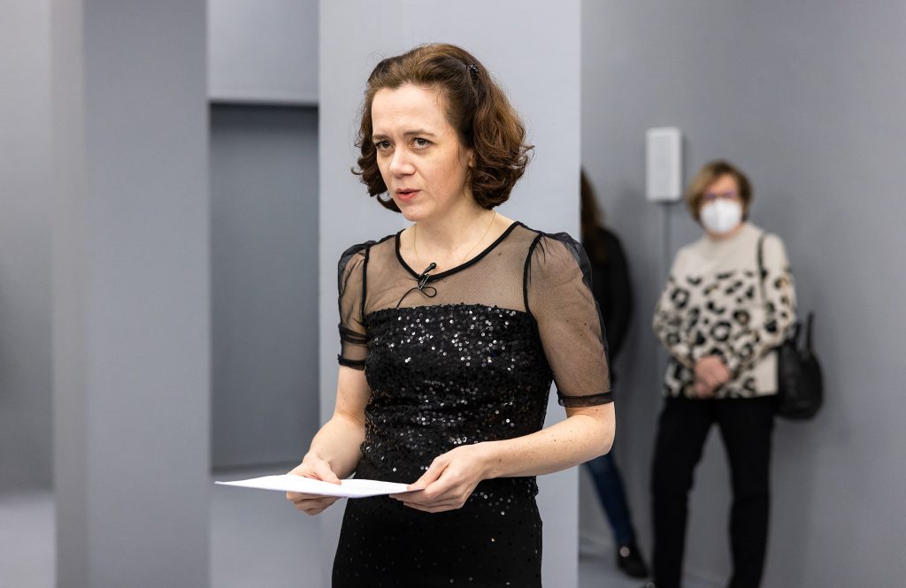 #SOPHYGRAY (Performance) 3
