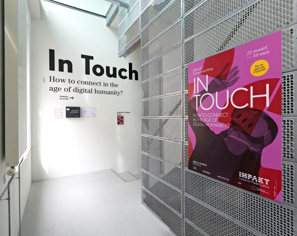 Tentoonstelling 'In Touch" ; https://impakt.nl/