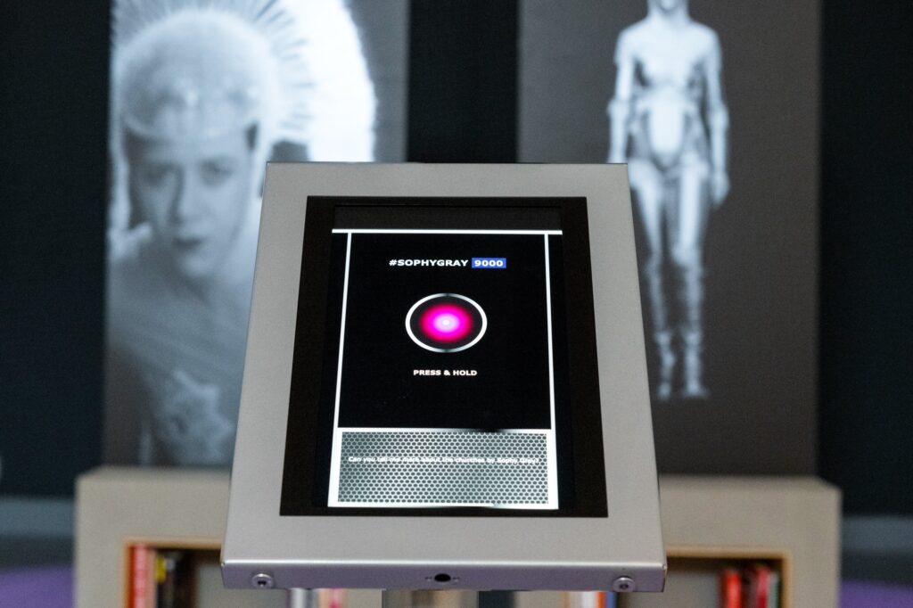 #SOPHYGRAY_Alpha Nova_2