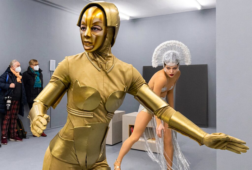 Monograph-SOPHYGRAY-57